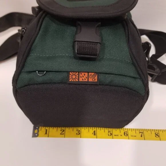 Lowepro Nova Micro AW Camera Shoulder Bag (Forest Green/Black), EUC - Picture 13 of 13